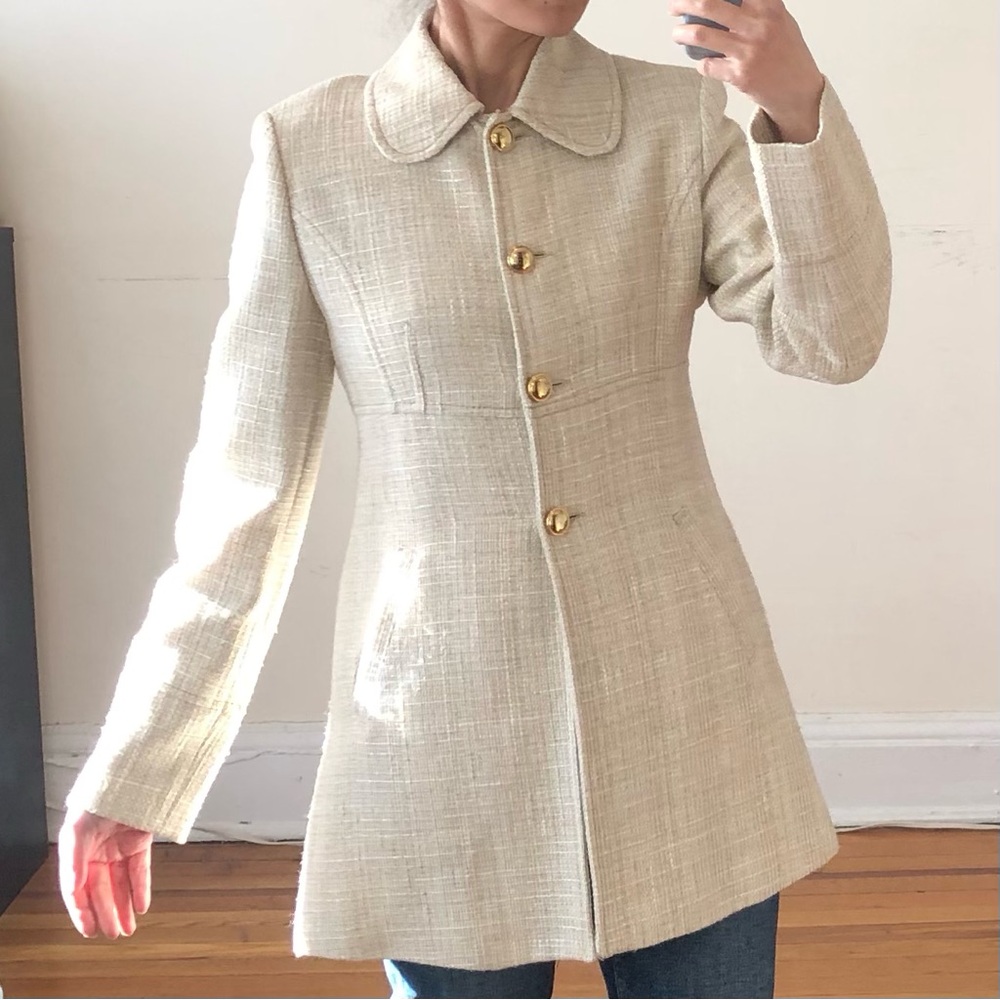 Oltre Elegant Cream Peacoat with Gold Accents by Italian brand